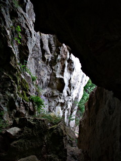 Jaskyňa Suchá diera